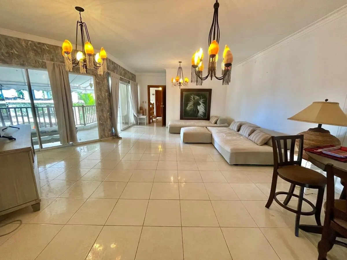 Spacious Apartment Beach Access خوان دوليو