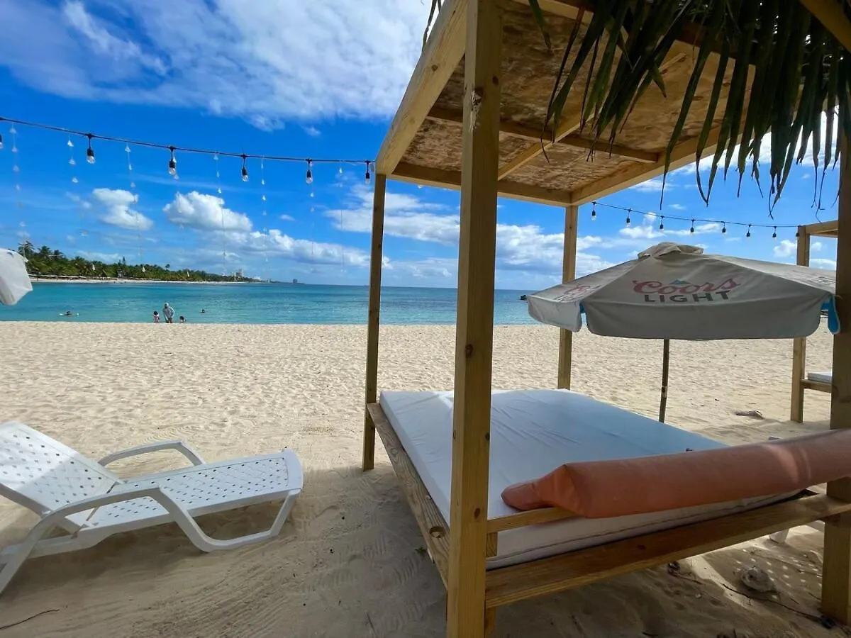 Spacious Apartment Beach Access خوان دوليو