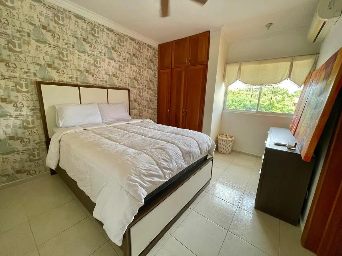 Spacious Apartment Beach Access خوان دوليو 0*,
